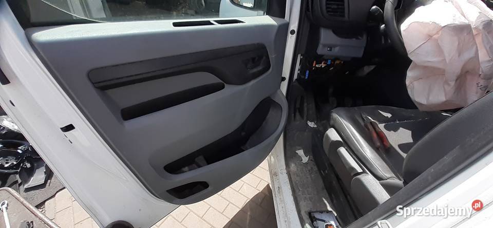 Schowek Opel Vivaro C nadkola prawe lewe tyl Nisko