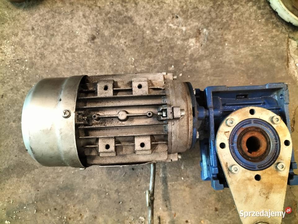 Motoreduktor z hamulcem 11kw 30 obrmin kątowy