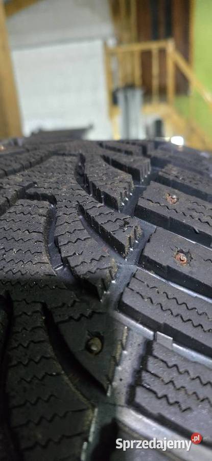 4x Opony zimowe MaxSport z kolcami 215 45 R17 Samochodowe małopolskie Stary Sącz