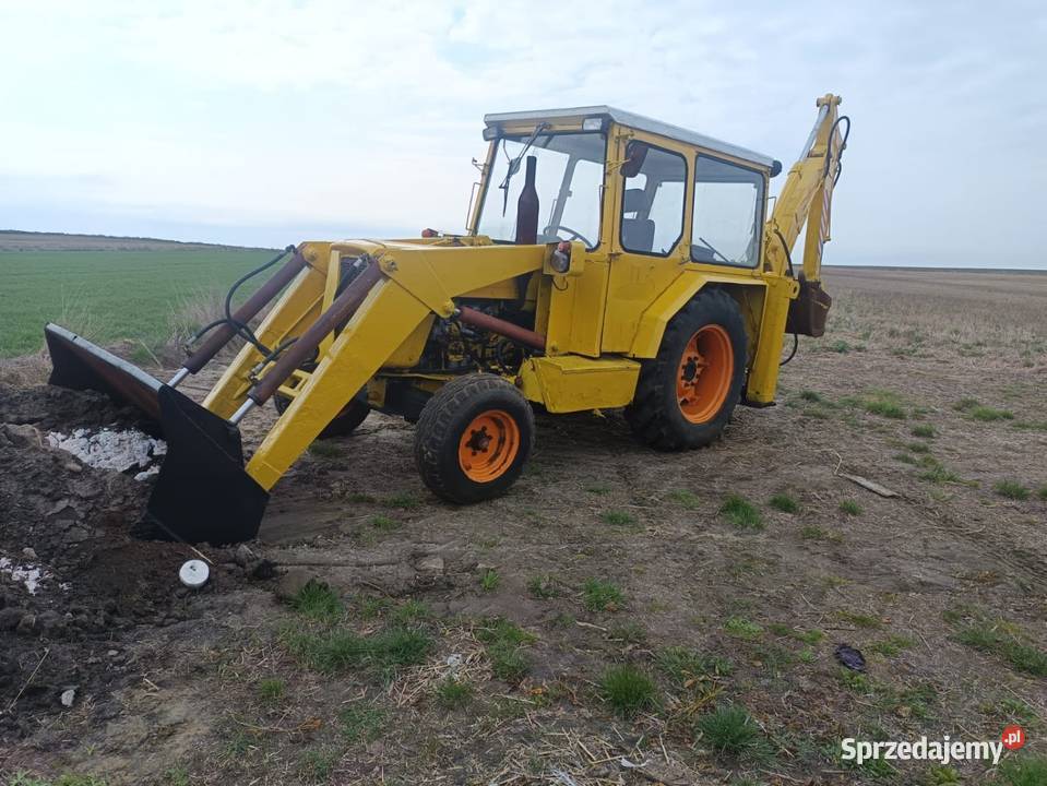 Koparko ładowarka Ostrowek K162 świętokrzyskie Wodzisław