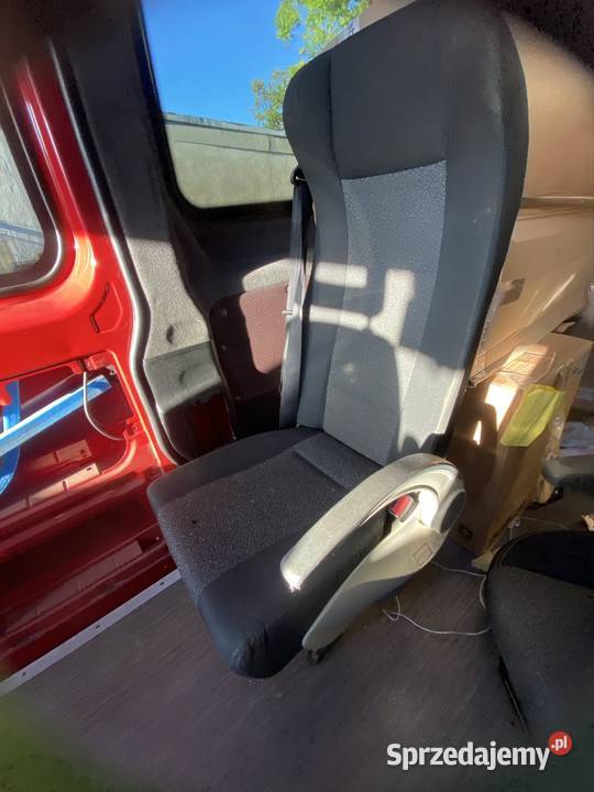 Siedzenie do busa autobusu z pasami dostawcze Świdnica
