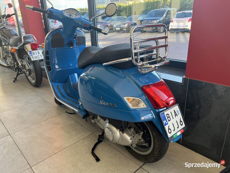 Piaggio Vespa GTS 250