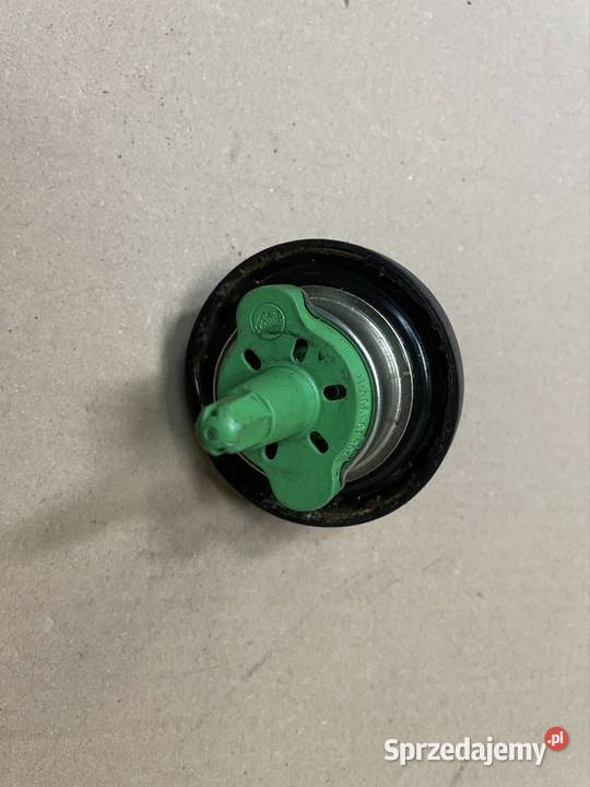 korek wlewu paliwa bmw 3 e90 e91 e87 e81 e60 e61 Rok produkcji 2007 Szczecin sprzedam