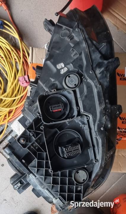 Passat B8 lampa przednia lewa Lampy przednie Głosków sprzedam