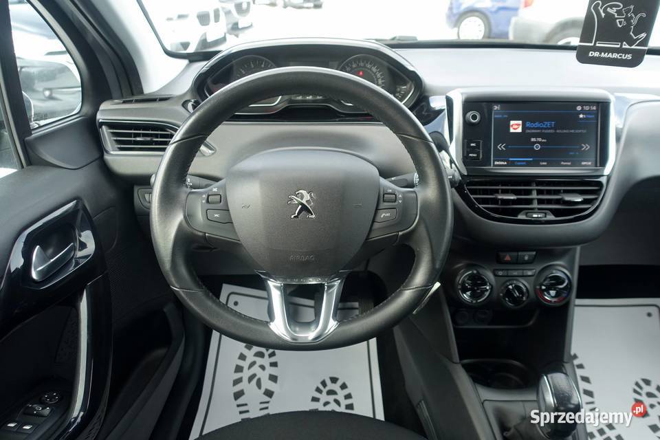 Peugeot 208 12 83 LIFT Niski przebieg Bez czujnik deszczu Peugeot Buczkowice sprzedam