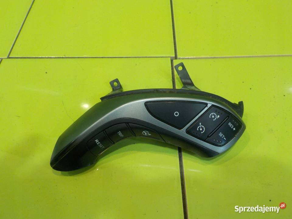 HYUNDAI i30 II 14 CRDI 13r HB 5D przelacznik osobowe Suków