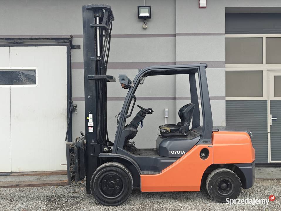 Wózek Toyota 8FDJF35 35T Diesel Pozycjoner Toyota Sandomierz