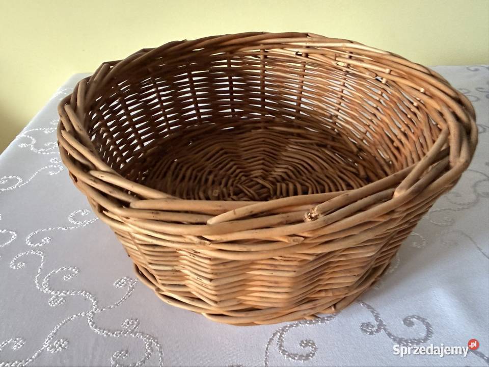 Koszyk wiklinowy ręcznie pleciony naturalny