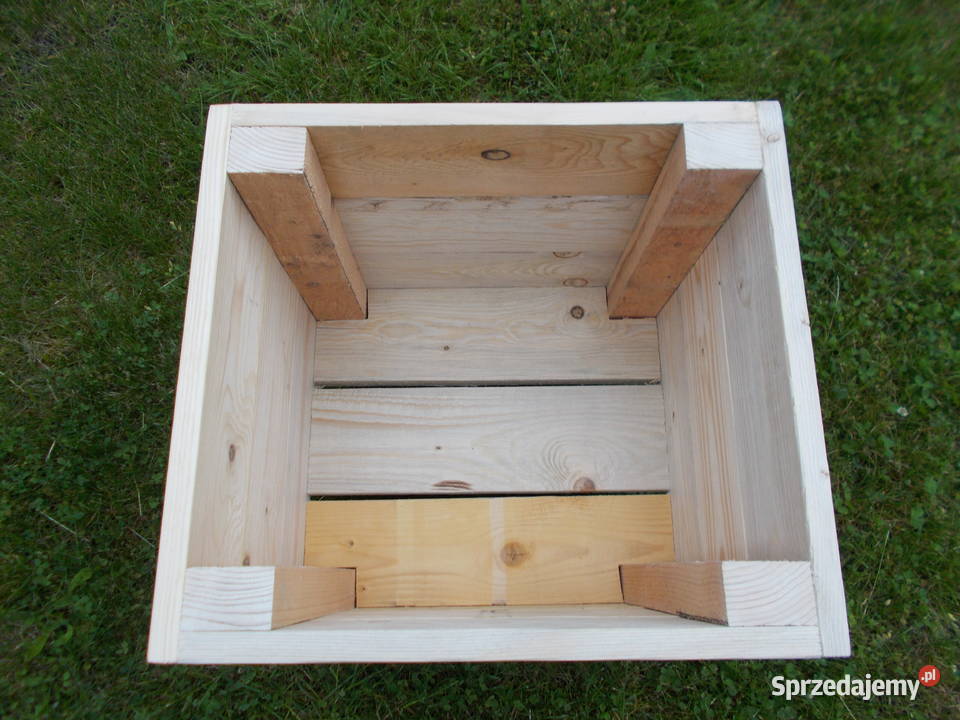 Drewniana doniczka donica sosnowa na kwiaty śląskie