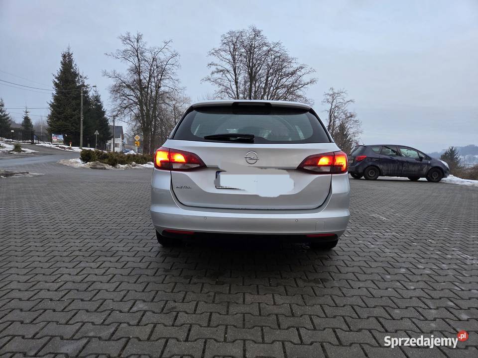 Opel Astra 202021 Rok produkcji 2020