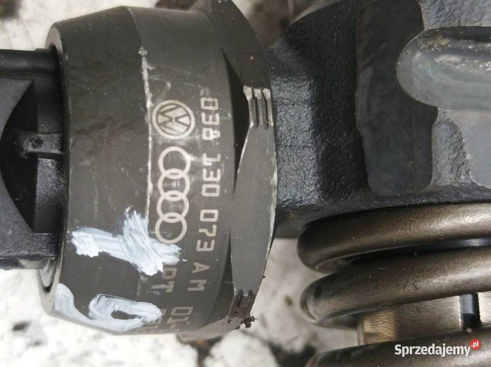 POMPOWTRYSKIWACZ 038130073AM 19 TDI Skoda