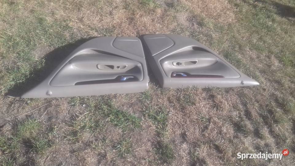 Boczek boczki drzwi light grey tylne Volvo s60 I Rok produkcji 2002 Kraków