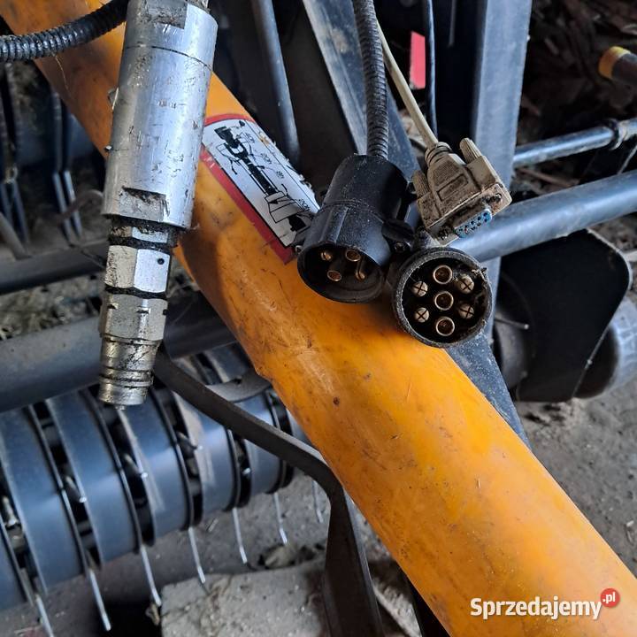 Sprzedam prasę rolującą Rolujące (belujące) wielkopolskie Pępowo