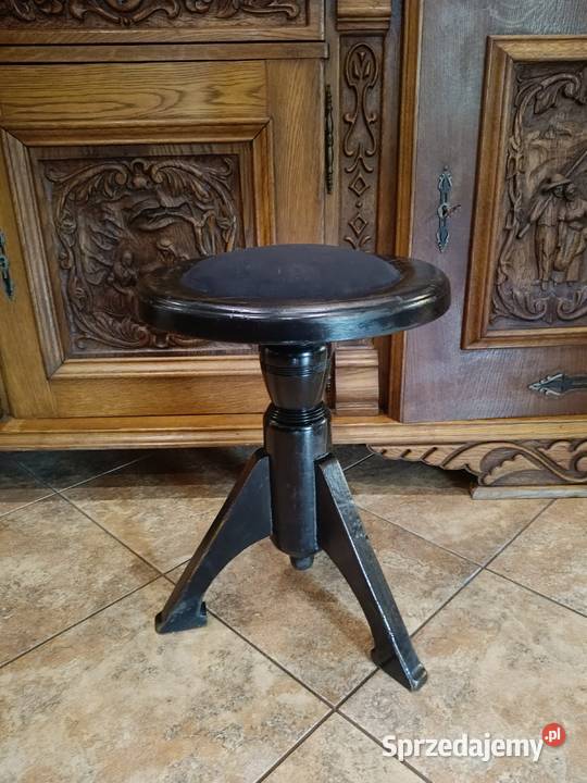 Stary taboret do pianina z regulowaną wysokością Stołki i taborety Lipno