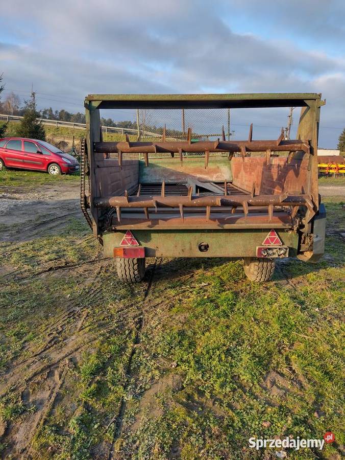 Rozrzutnik obornika zdrowy nieuszkodzony Spławy Pierwsze