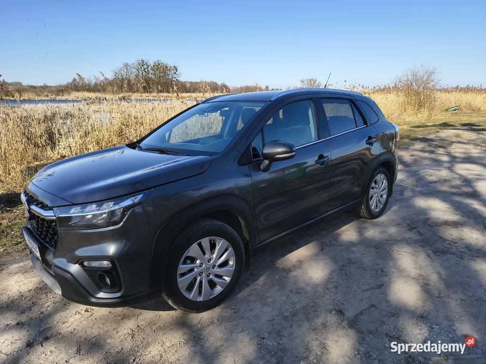 samochód osobowy Suzuki SCross światła przeciwmgielne lubelskie Okszów sprzedam