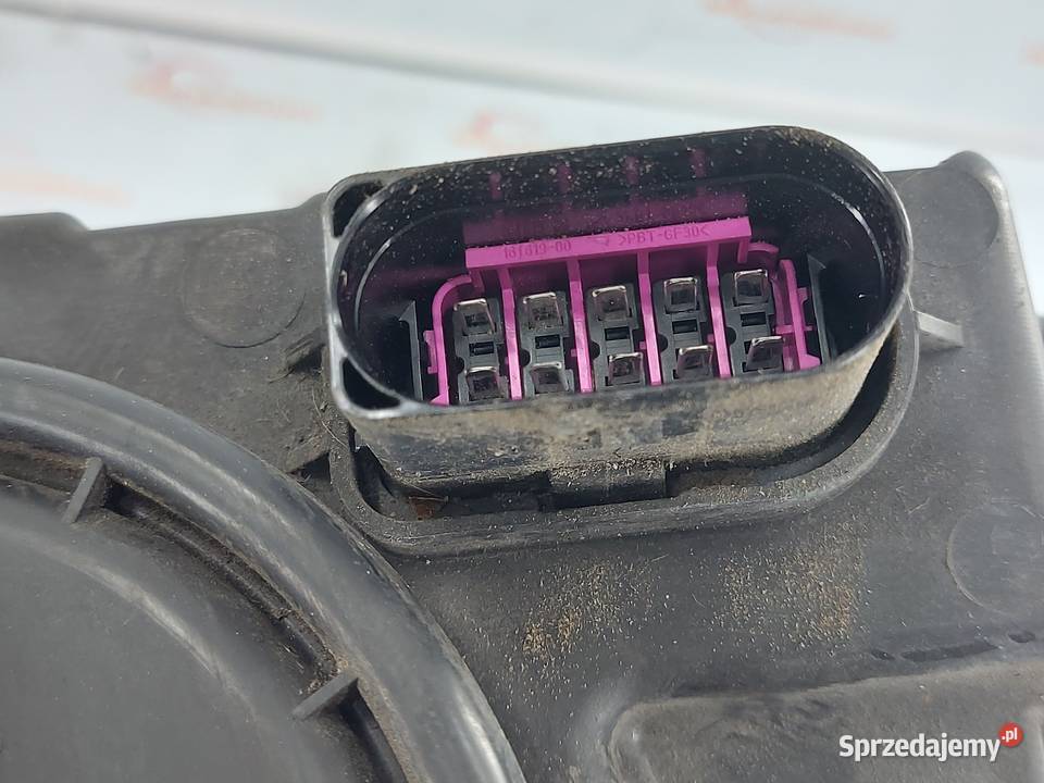 VW CRAFTER 15r lampa prawa przód ANGLIK Kielce