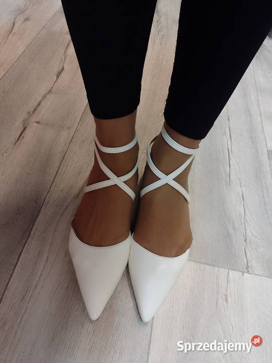 38 Zmysłowe białe baleriny wieczorowe z Kraków sprzedam