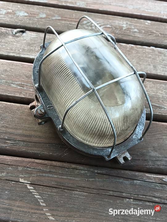 Stara lampa przemysłowa typ okn1 Buk Góralski