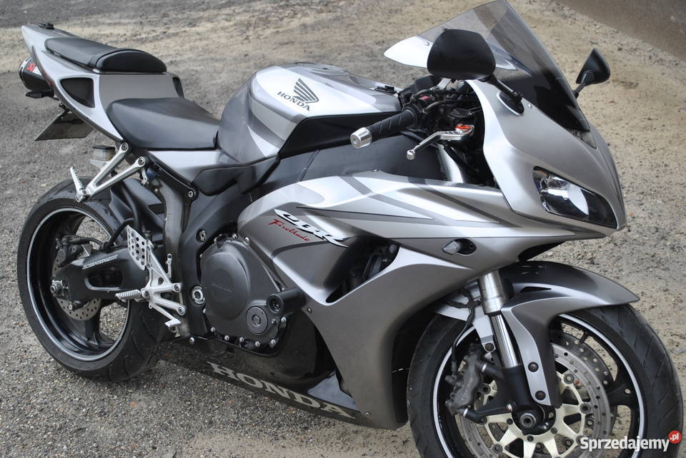 Honda cbr 1000rr lift sc57b Lubraniec sprzedam