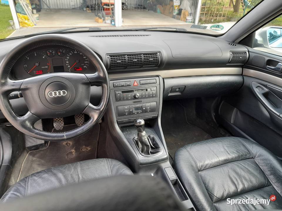 Sprzedam Audi a4 b5 z 2000r w stanie 19 tdi 116 manualna