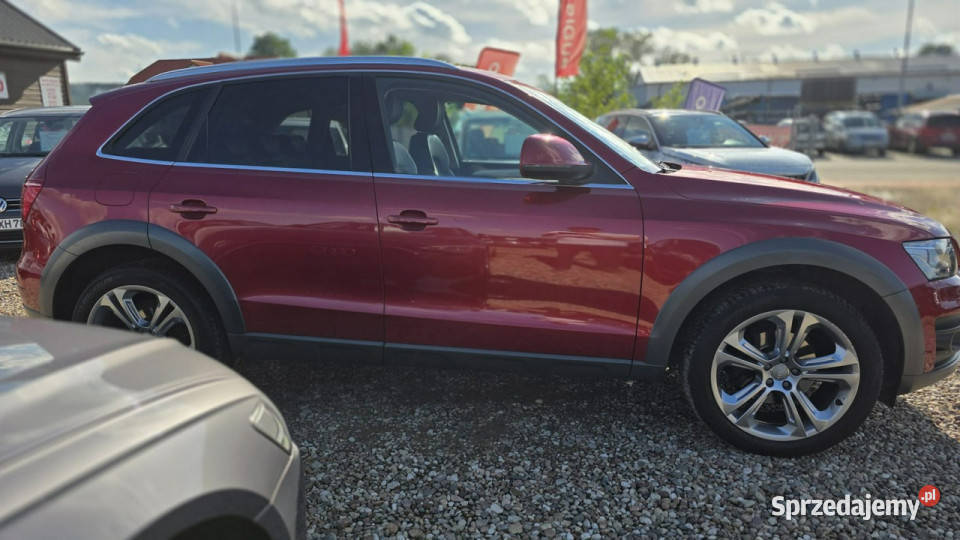 Audi Q5 automat duza navi Led xsenon Quattro 8R