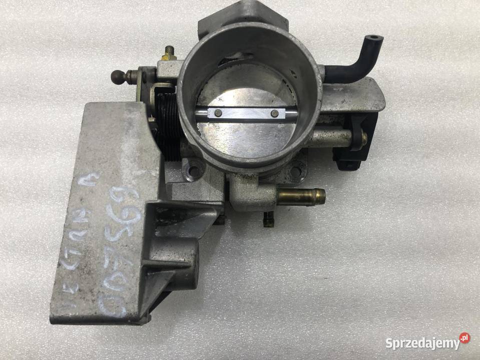 PRZEPUSTNICA OPEL VECTRA B 20 16V 90499468 sprzedam