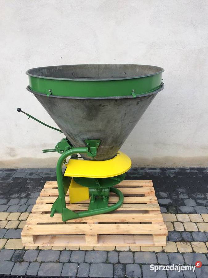 Rozsiewacz nawozów Agromet Brzeg lejek nieuszkodzony