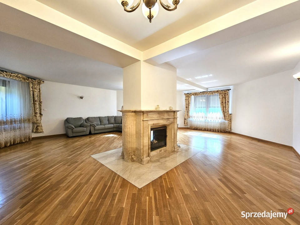 Elegancki dom wolnostojący 250 m2 Wysoki 2191m2