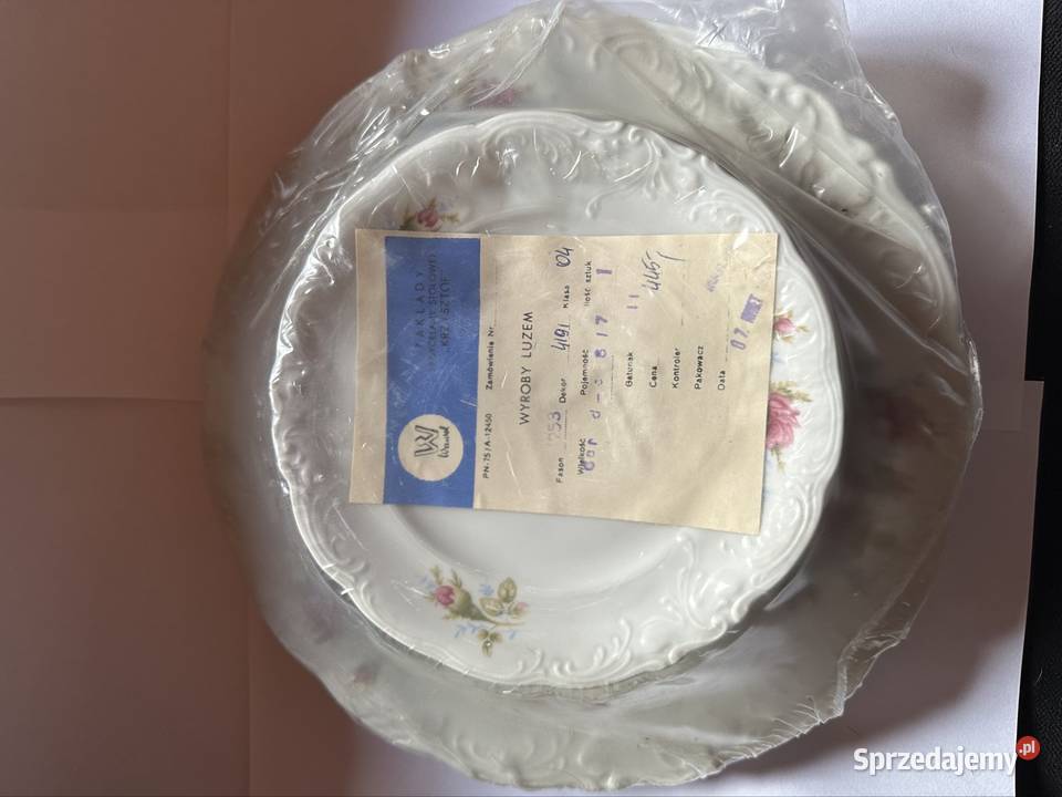 Zestaw polskiej porcelany sygnowany marką Wawel