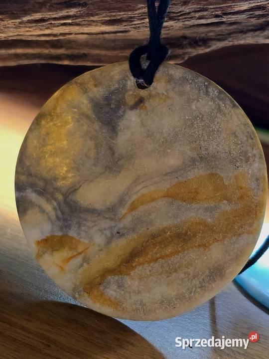 Naszyjnik z żywicy epoksydowej wisior kamień Legnica