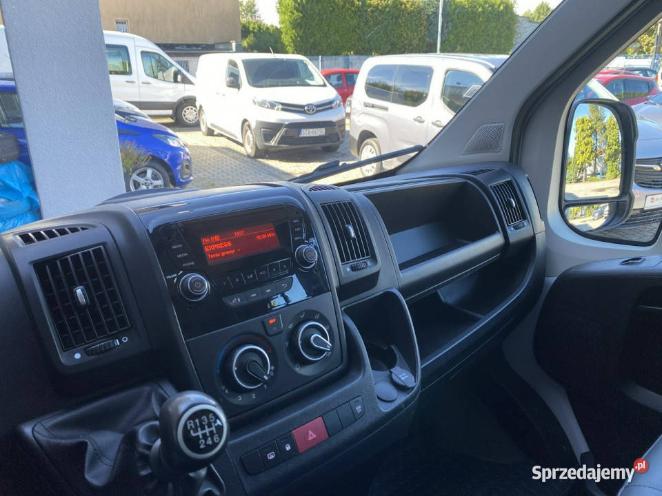 Peugeot Boxer Brygadówka 7 osób paka 4m x 21 Tarnowskie Góry