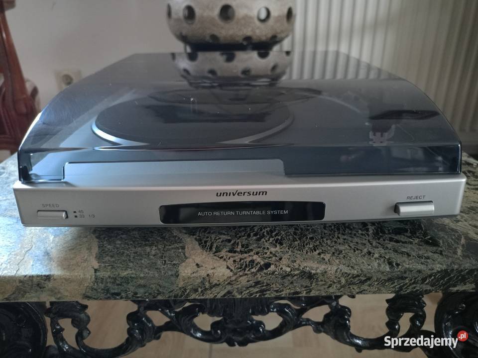 Gramofon UNIVERSUM F 1035 z przedwzmacniaczem Drawski Młyn