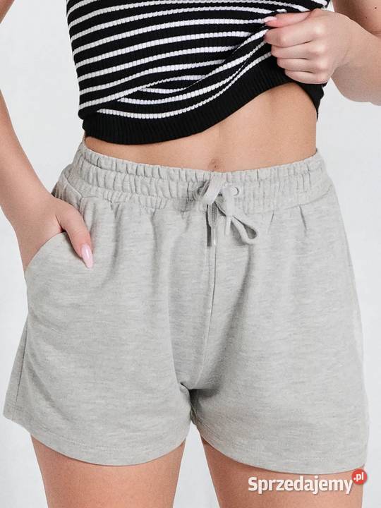 szare spodenki dresowe Sinsay Olkusz