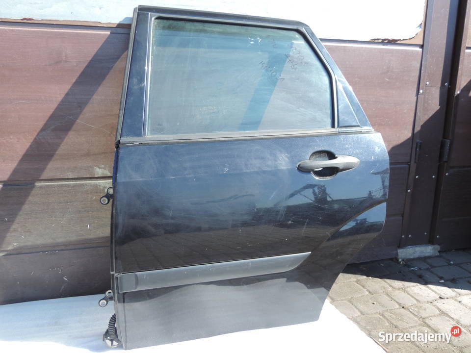 Drzwi Lewy Tył Ford Focus MK1 kombi lakier f8 Nowy Sącz