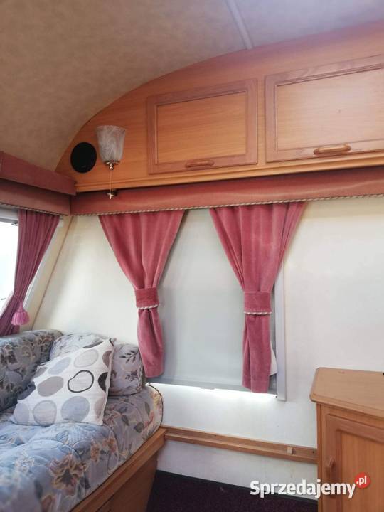 Przyczepa kempingowa Avondale Rialto 4802 Kempingowe Bieżeń