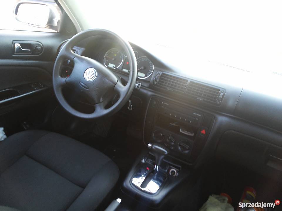 sprzedam vw passat b5 FL sedan 19tdi sprowadzony świętokrzyskie Sędziszów