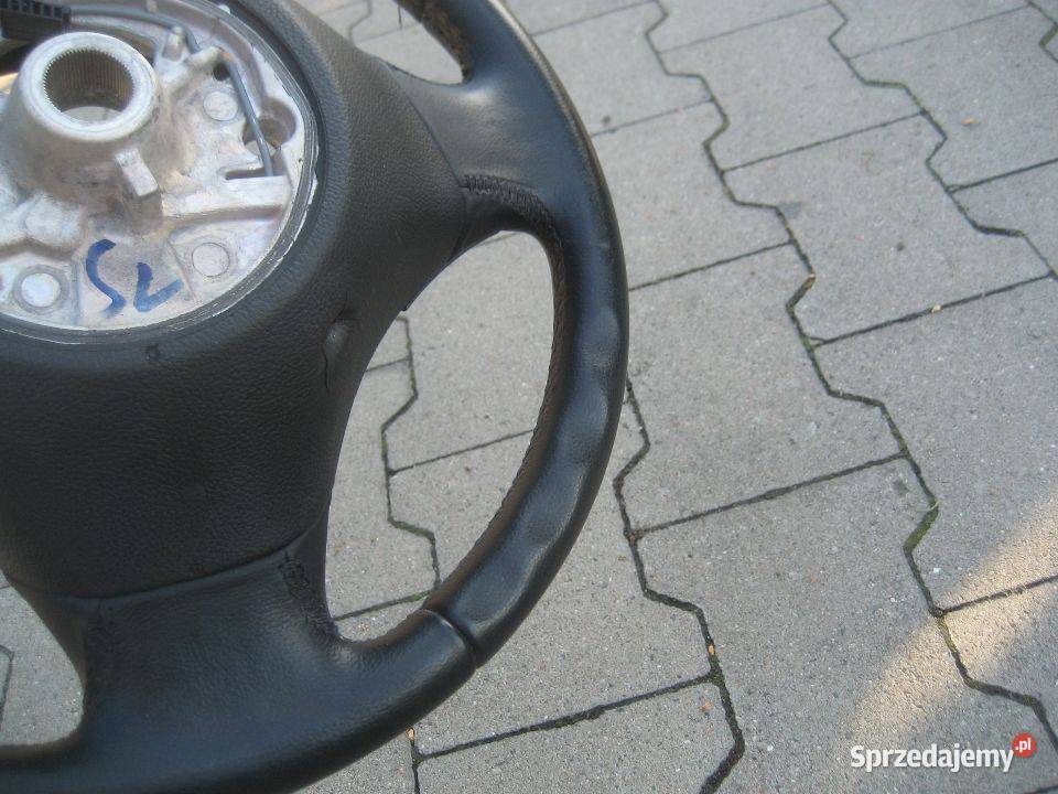 bmw x1 e84 0912r kierownica skóra czarna Rakoniewice sprzedam