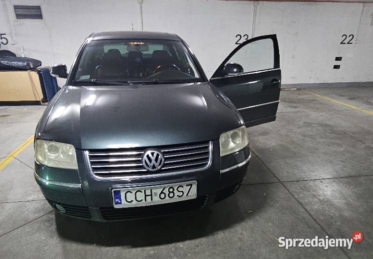 VW PASSAT B5 FL z 2004 roku z silnikiem 25 V6 szyberdach Toruń sprzedam
