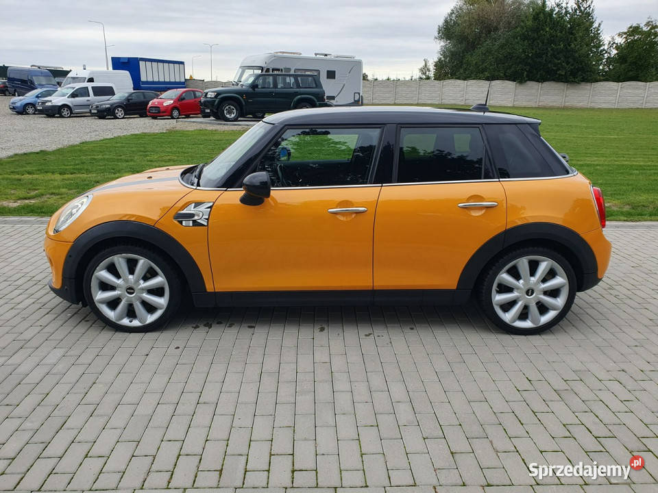 Mini cooper D 15d 116 Bixenon Skóra Alu Felgi 18 Strobice