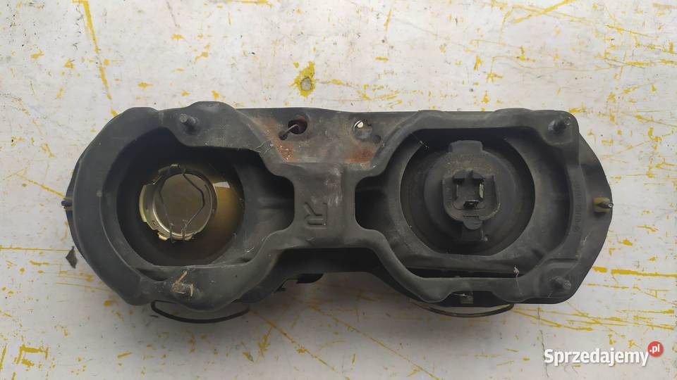 NISSAN VENETTE I 1988 1989 LAMPA PRAWA Wrocław sprzedam