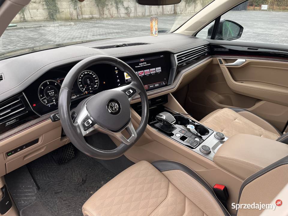VW Touareg 30 TDI V6 cesja leasingu Rok produkcji 2020 mazowieckie Siestrzeń