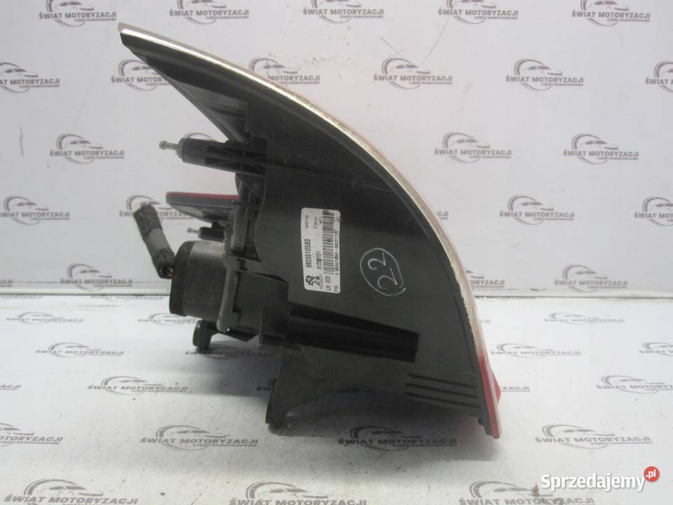 PEUGEOT 3008 I LIFT 16r lampa lewa tył osobowe sprzedam