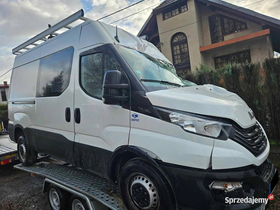 2023 Iveco DAILY BRYGADÓWKA 6 OSÓB 2.3 DIESEL 35-140 uszkodzony