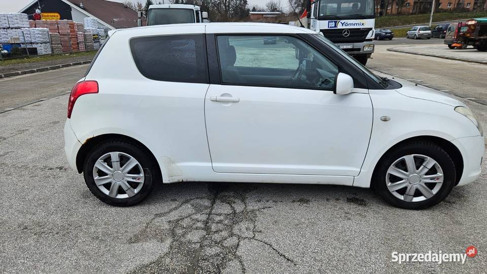 Suzuki Swift 2008 13b nieuszkodzony Swift małopolskie Miechów