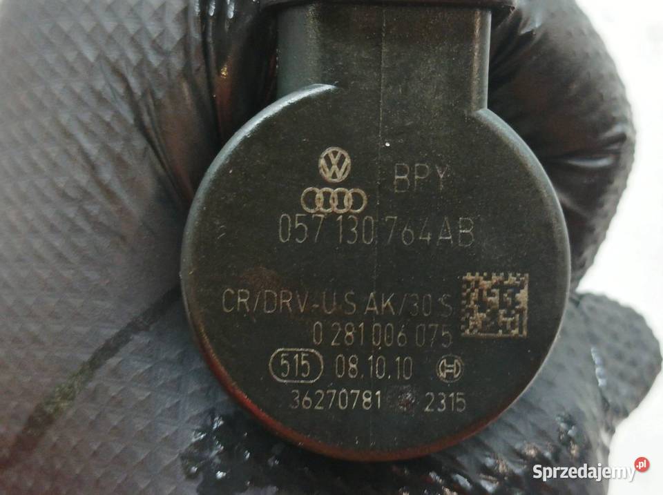 LISTWA WTRYSKOWA 057130090T 057130764AB 42 TDI sprzedam