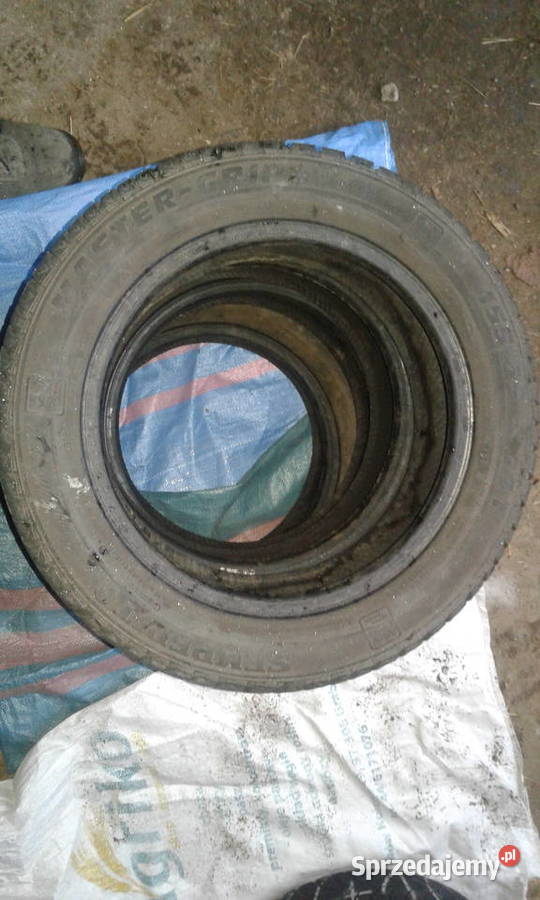Komplet opon zimowych 155x65 R14 155cale Nowy Targ sprzedam