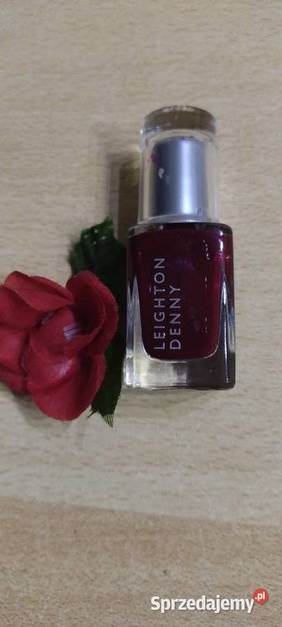 Lakier do paznokci w kolorze Burgundowym Lublin