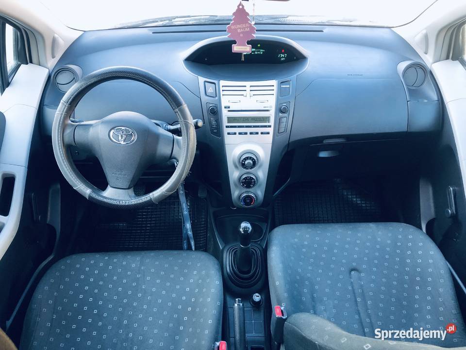 Toyota Yaris II 10VVTi 69 Biały akrylowy podkarpackie Przeworsk