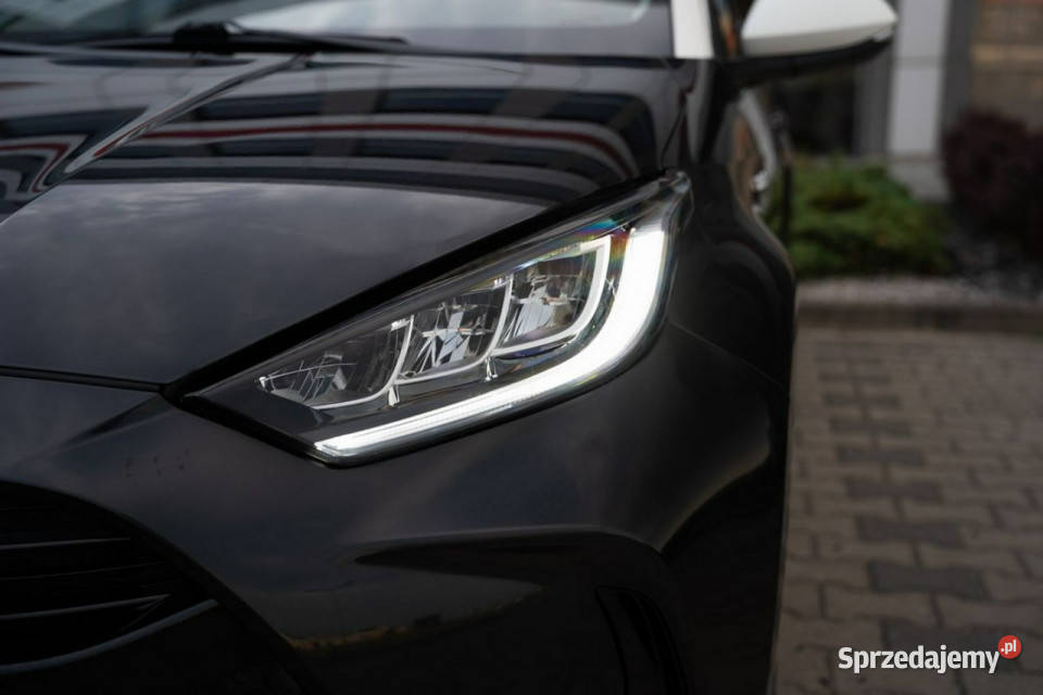 Toyota Yaris Selection Elegance Virtual Półskóra aluminiowe felgi Kraków sprzedam
